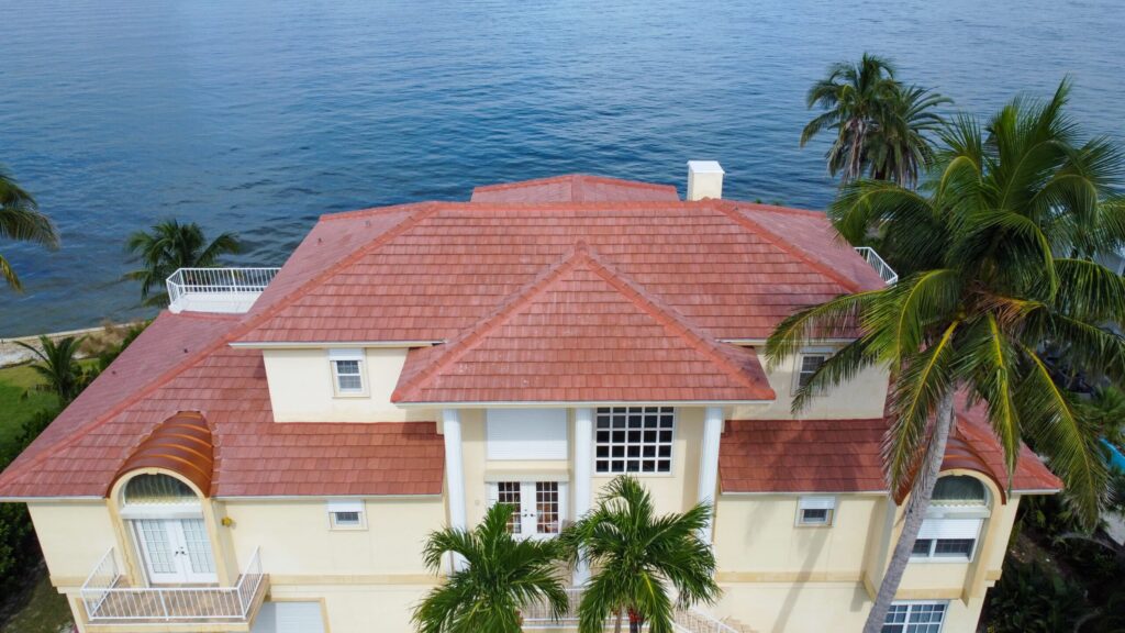 What’s Trending for Roof Repair in Naples, Florida